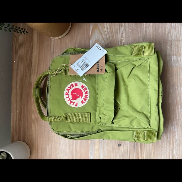 —- SOLD - Picture 1 of 3